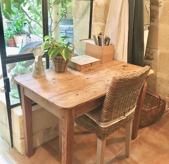 住宿加早餐  La Dame Jeanne