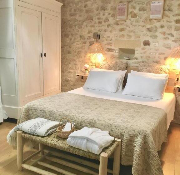 住宿加早餐  La Dame Jeanne