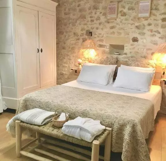 Aamiaismajoitus (B&B) La Dame Jeanne