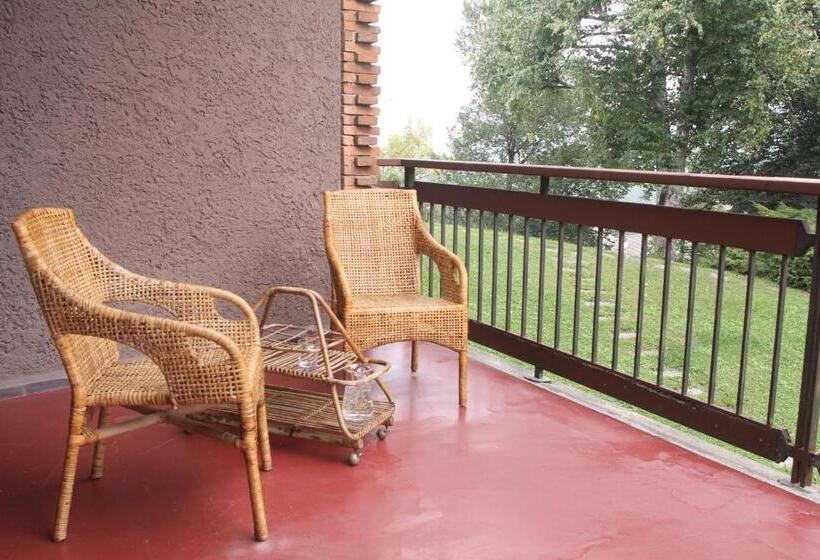 住宿加早餐  Villa Inella