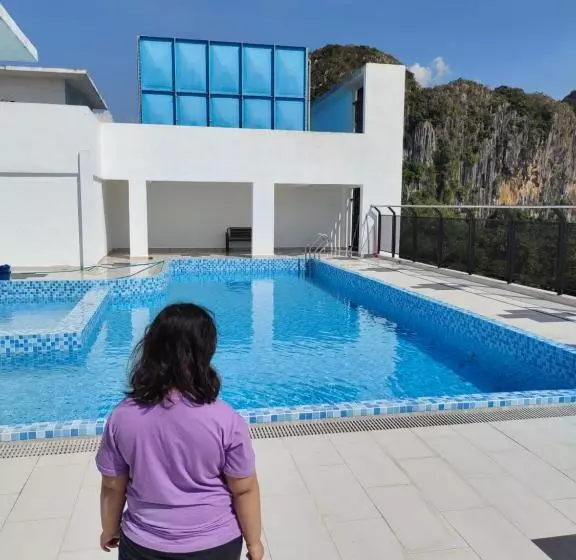 Hanan Studio Apartment With Pool, Wifi & Netflix