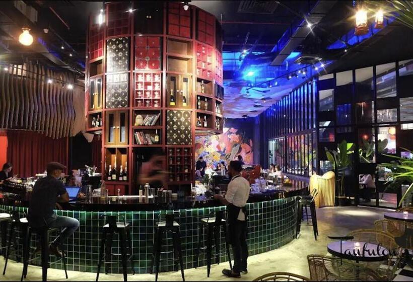 هتل Cormar Suites 163 Studio Walking Distance To Petronas Twin Tower Klcc