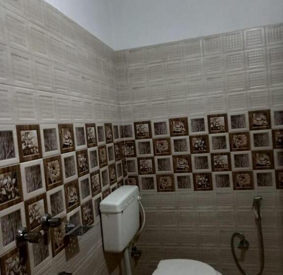 ホテル Holiday Palace