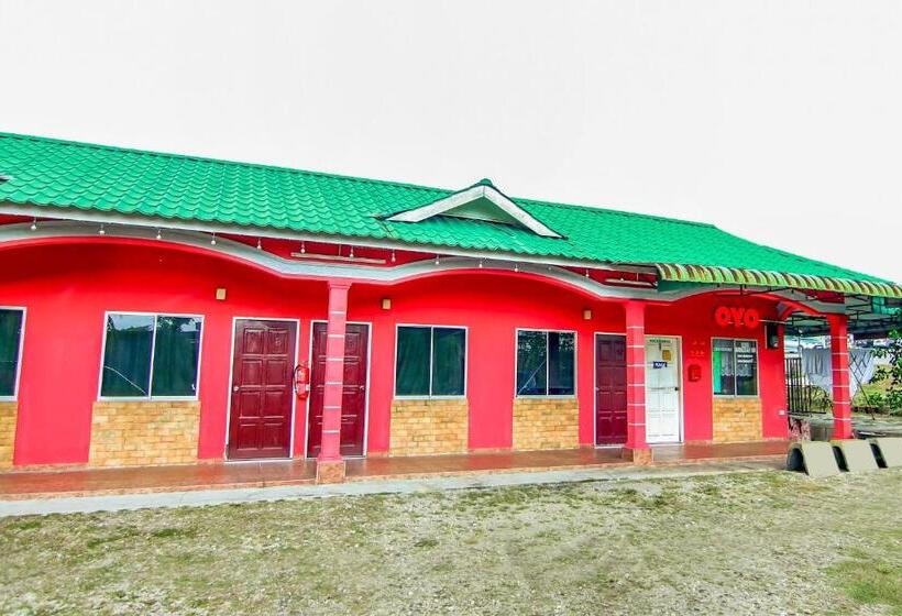 فندق Tangkak Mawadahh Inn Stay