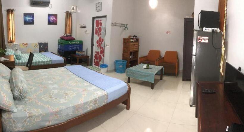 بنسيون Homey Stopover Cherating