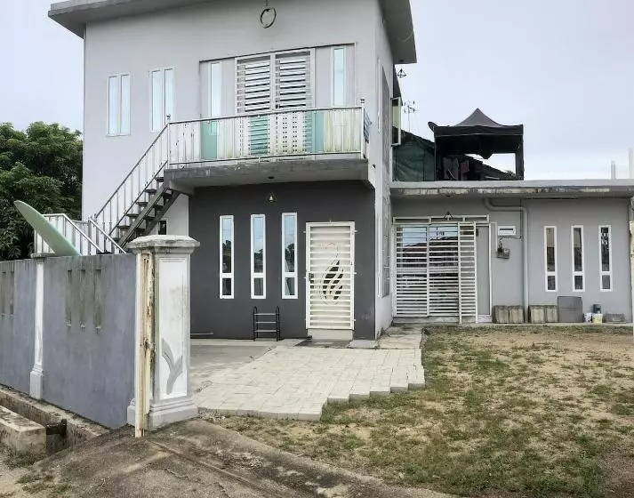 ペンション Homey Stopover Cherating