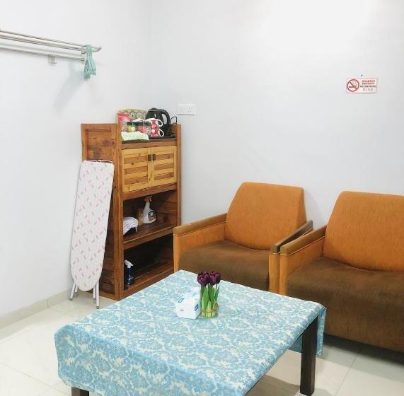 بنسيون Homey Stopover Cherating