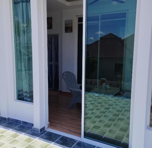 Pensão Inap Idaman 7 5 Pax 2 Queen Plus 1 Sofa Bed