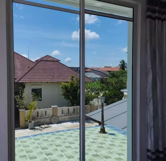 Majatalo Inap Idaman 7 5 Pax 2 Queen Plus 1 Sofa Bed