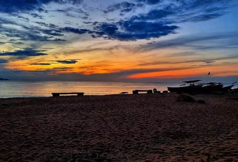 ペンション Rumah Tamu Tepi Pantai