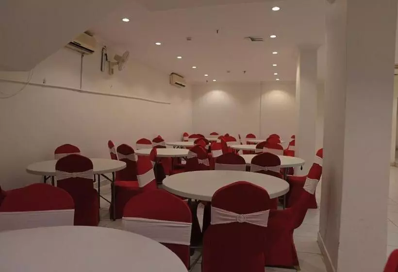 فندق جنة الشعب