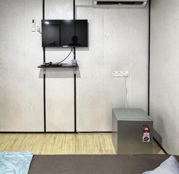 הוסטל Padang Besar Rainbow Cabin Homestay