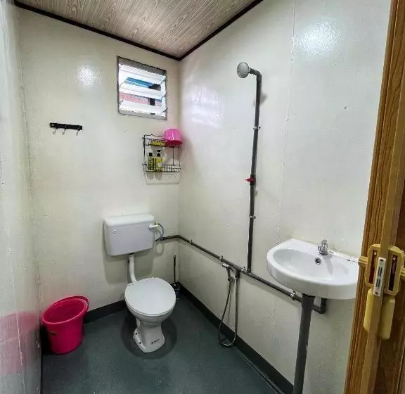 Retkeilymaja Padang Besar Rainbow Cabin Homestay