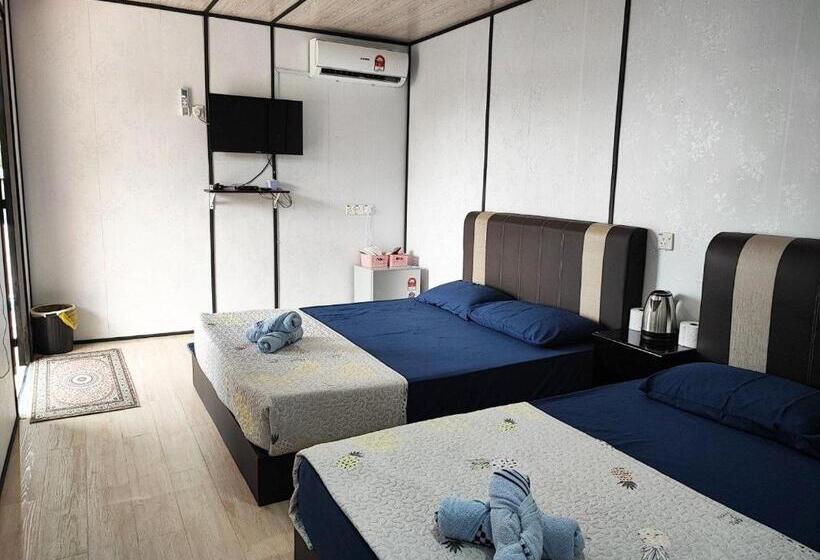 הוסטל Padang Besar Rainbow Cabin Homestay