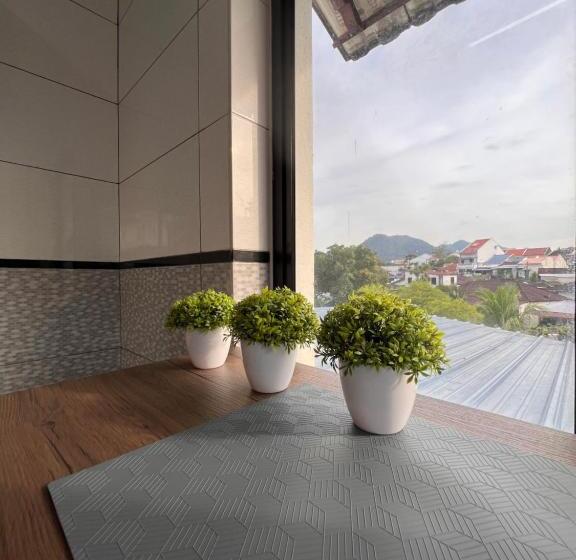 Hospedaria Room2#ig Theme Bargainous#shared Bathroom#4pax#2min Kek Lok Si