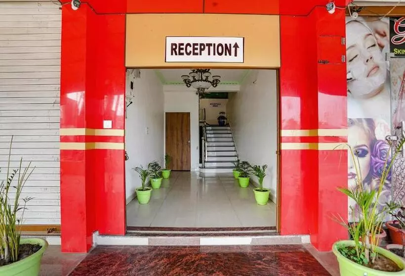 Fabhotel Dhruva