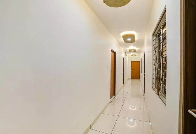 Fabhotel Dhruva