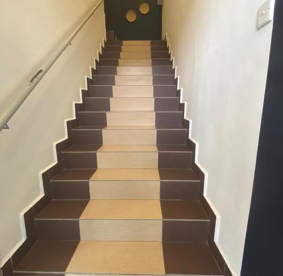 Hotelli Alia Express Sendayan