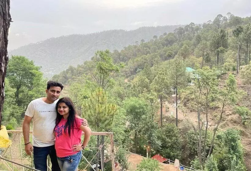 ホテル Pine Trails Jungle Camp