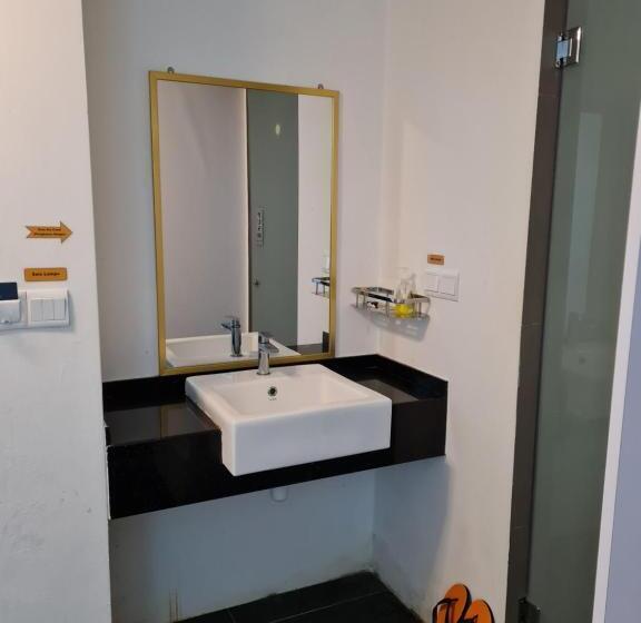 Hotel Ummi Guestroom