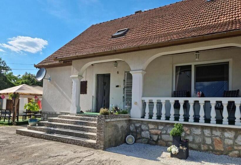 Пансион Apartment