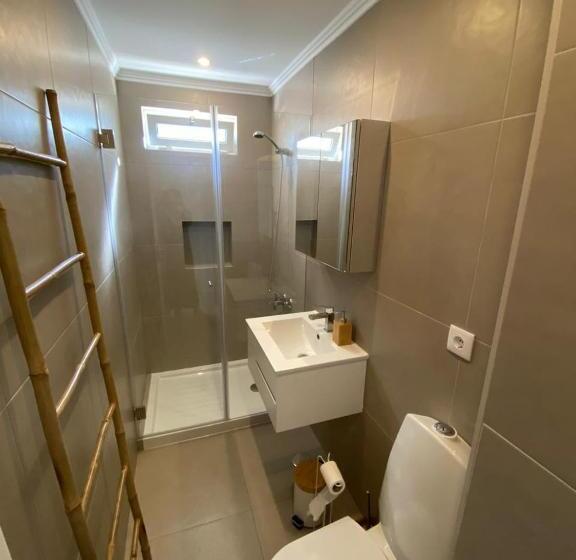 پانسیون Carcavelos Beach Shared Serviced Apartment 3