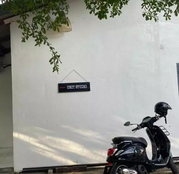 Majatalo Hj Hassan Guest House  Studio Unit