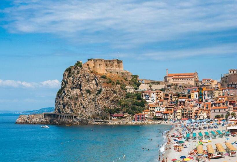 פנסיון La Balza Di Scilla