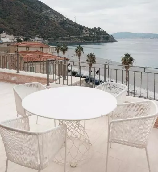 Majatalo La Balza Di Scilla