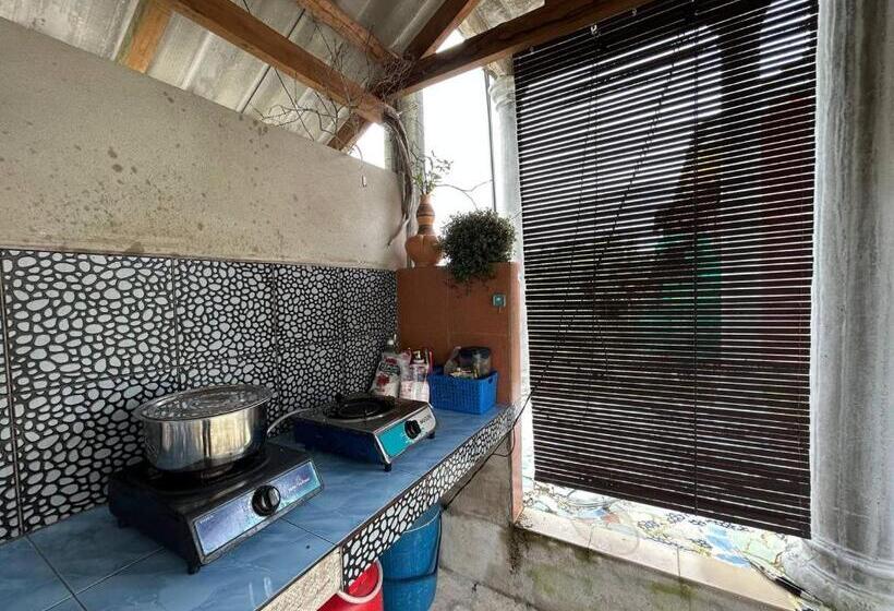 펜션 Mahasa Penarik Homestay