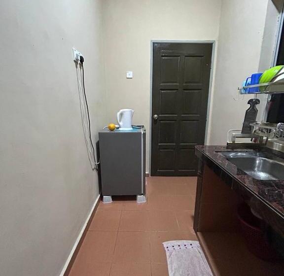 펜션 Mahasa Penarik Homestay