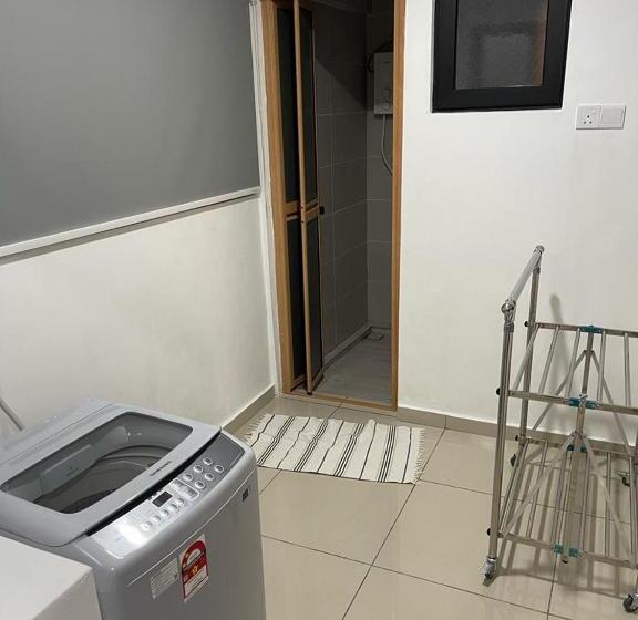 Majatalo Menara Sentral At Juru Sentral