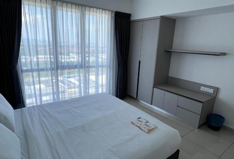 Majatalo Menara Sentral At Juru Sentral