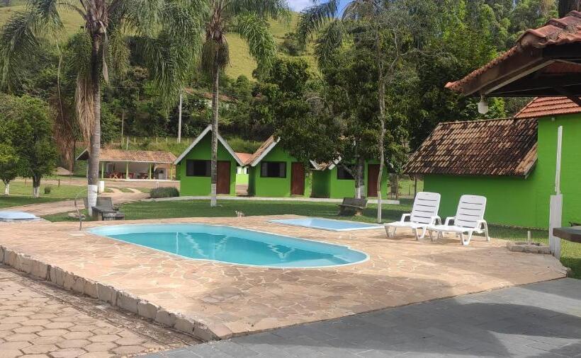 ユースホステル Pousada Casa Verde Baú