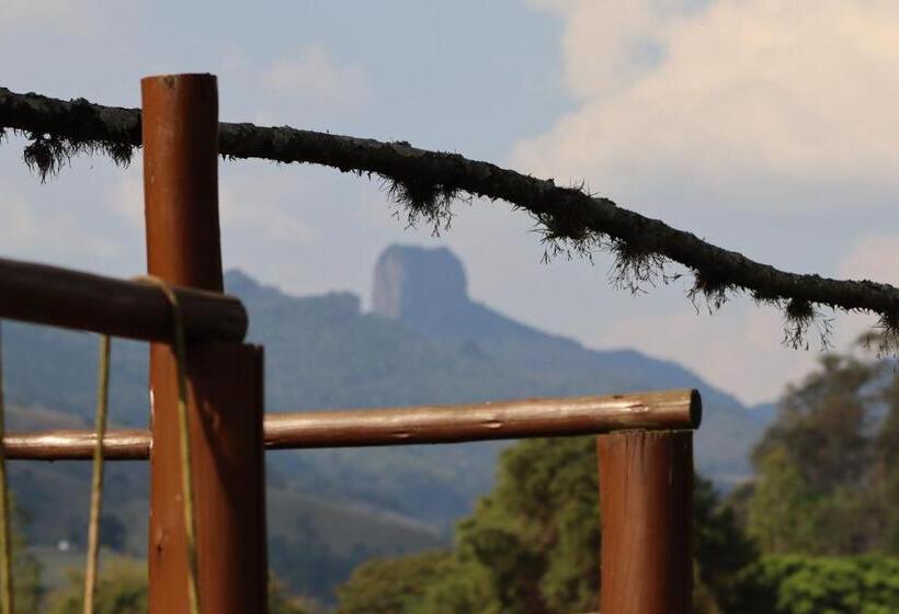 ユースホステル Pousada Casa Verde Baú