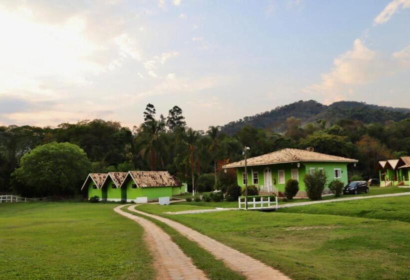 ユースホステル Pousada Casa Verde Baú