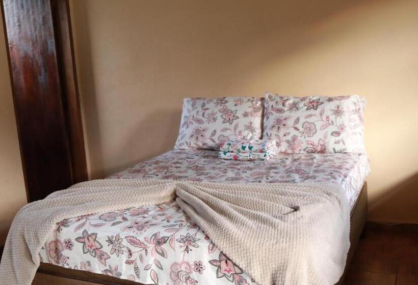 ユースホステル Pousada Casa Verde Baú