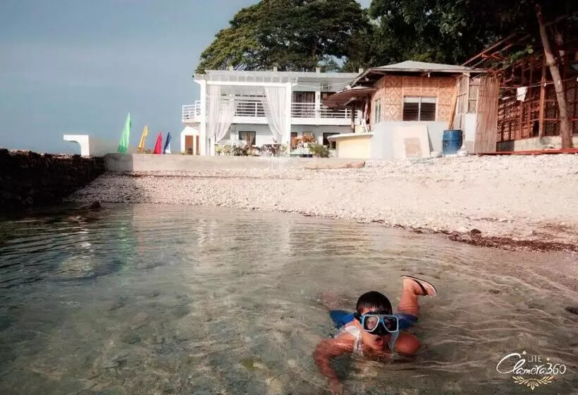 Anglers Hub Resort Affordable Hostel