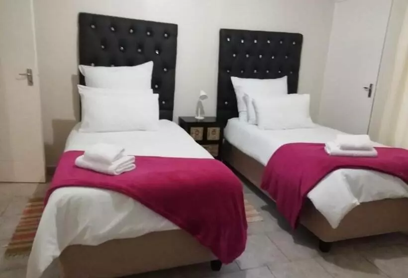 Aamiaismajoitus (B&B) Revival Guest House