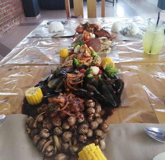 Dlayaran Hotel & Cafe