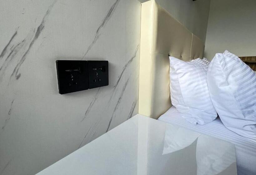 Home Away From Home In Taiping Newly Upgraded!