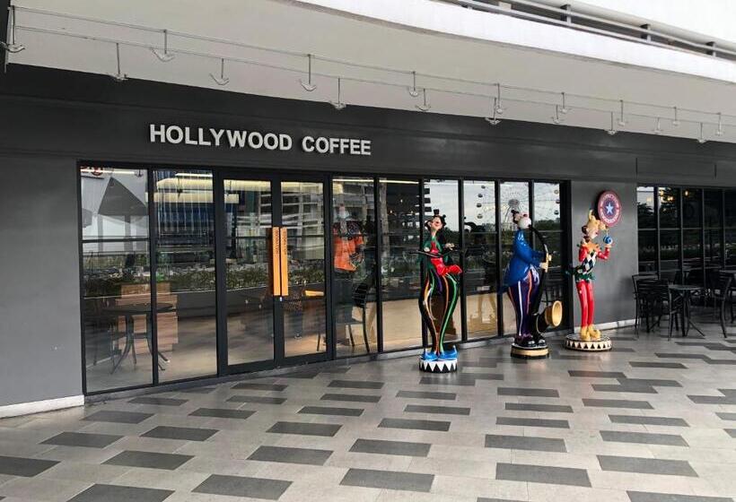 Studio Apartment With Balcony By Host Assist I City