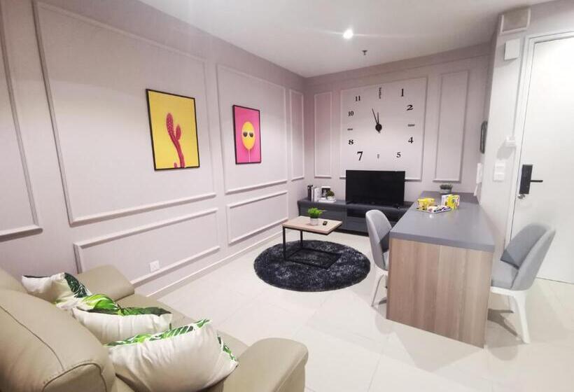 Studio Apartment With Balcony By Host Assist I City