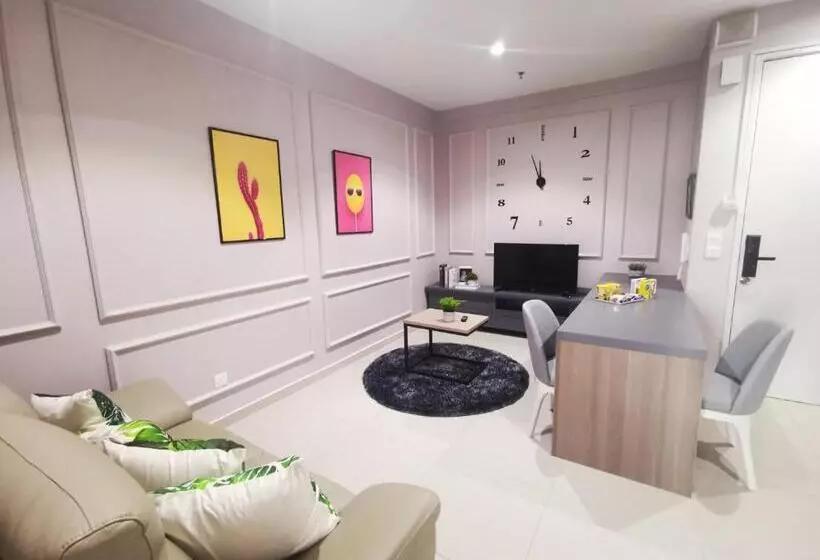 Studio Apartment With Balcony By Host Assist I City
