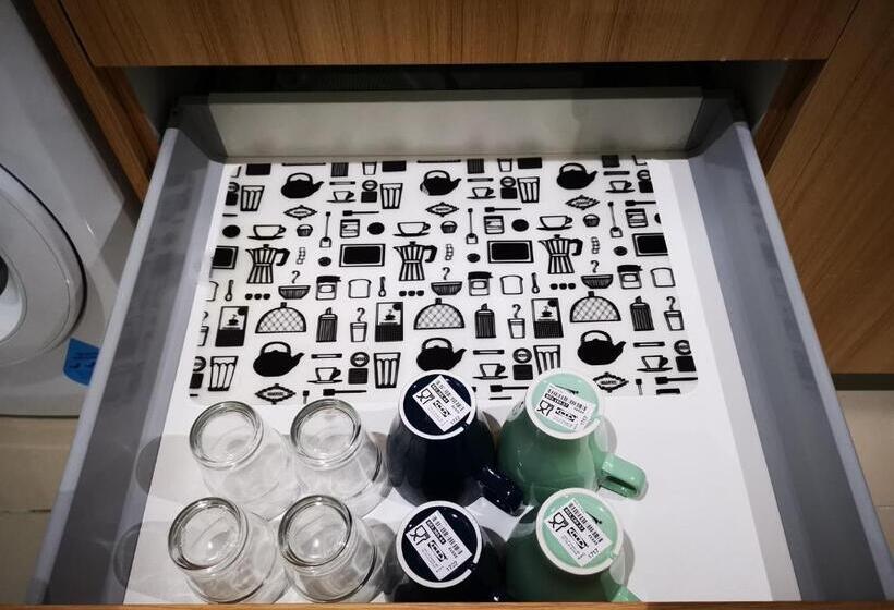 Studio Apartment With Balcony By Host Assist I City