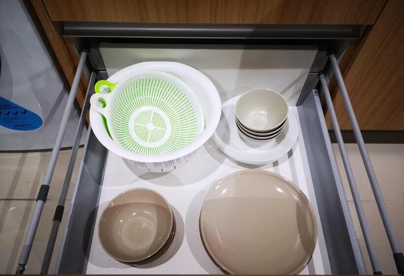 Studio Apartment With Balcony By Host Assist I City