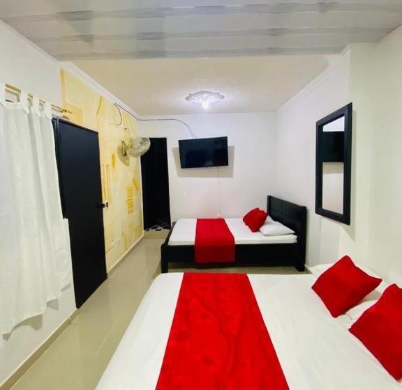 Отель Carare Plaza