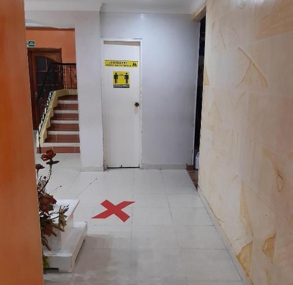 Отель Carare Plaza