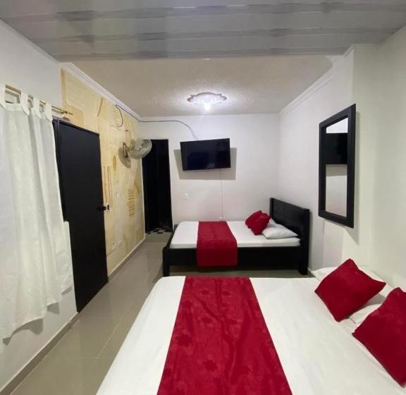 Отель Carare Plaza