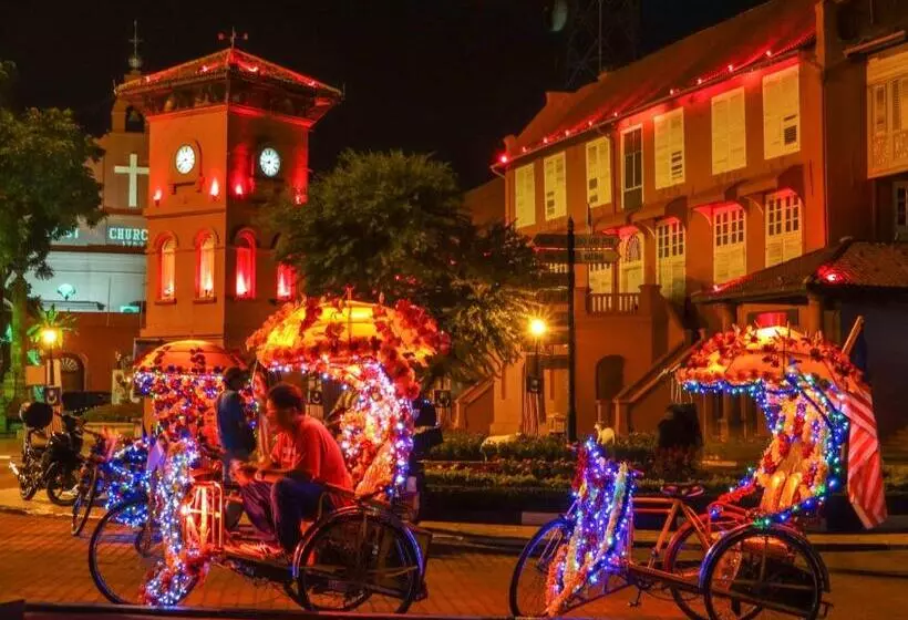 هتل Cozy Riverside